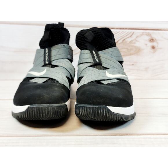 Nike Lebron Soldier 12 SFG Men\'s Black Basketball Shoes Size 8.5 AO4054-004 main image 6